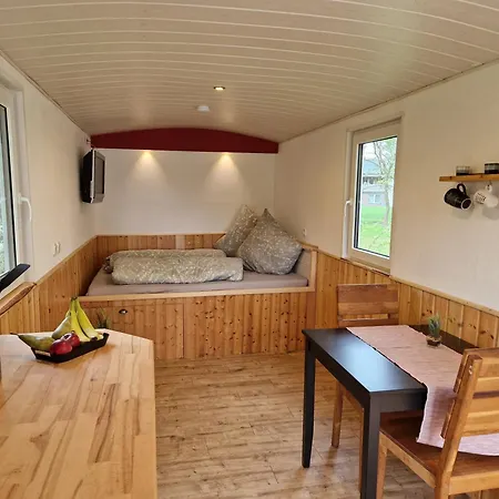 Alter Schaustellerwagen Camping