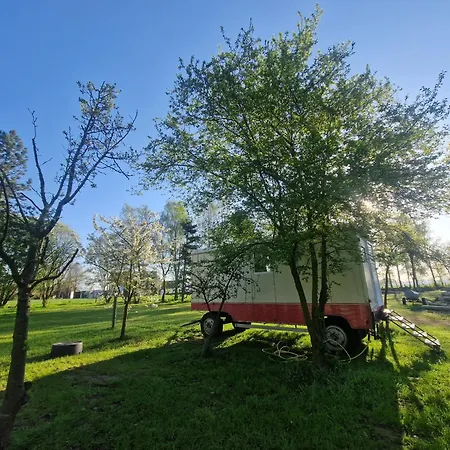 Camping Alter Schaustellerwagen *