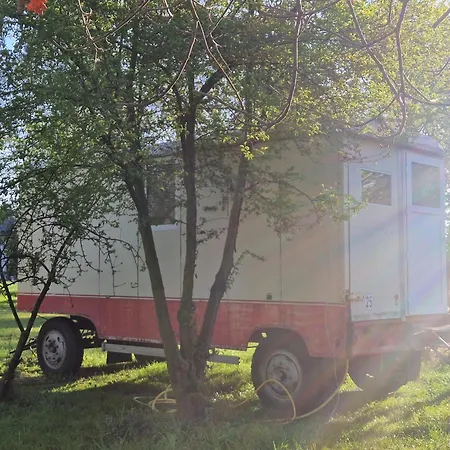 Alter Schaustellerwagen