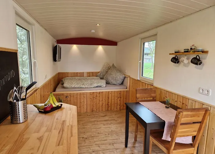 Alter Schaustellerwagen Camping